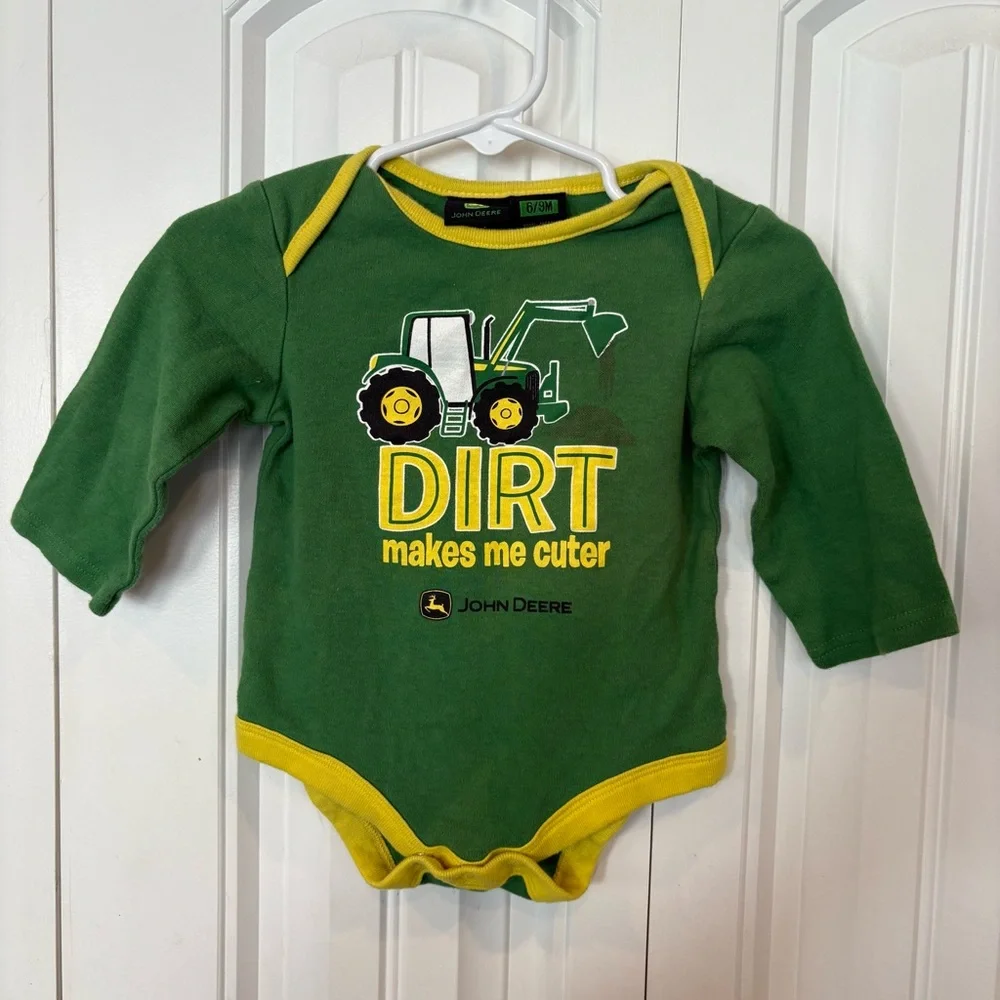 John Deere Green Dirt Makes Me Cuter Bodysuit Size 6-9 Months